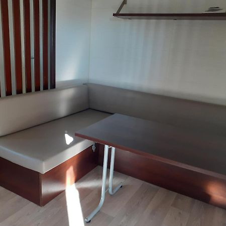 Mobilhome Agreable Sans Draps Ni Serviettes Port-la-Nouvelle Εξωτερικό φωτογραφία