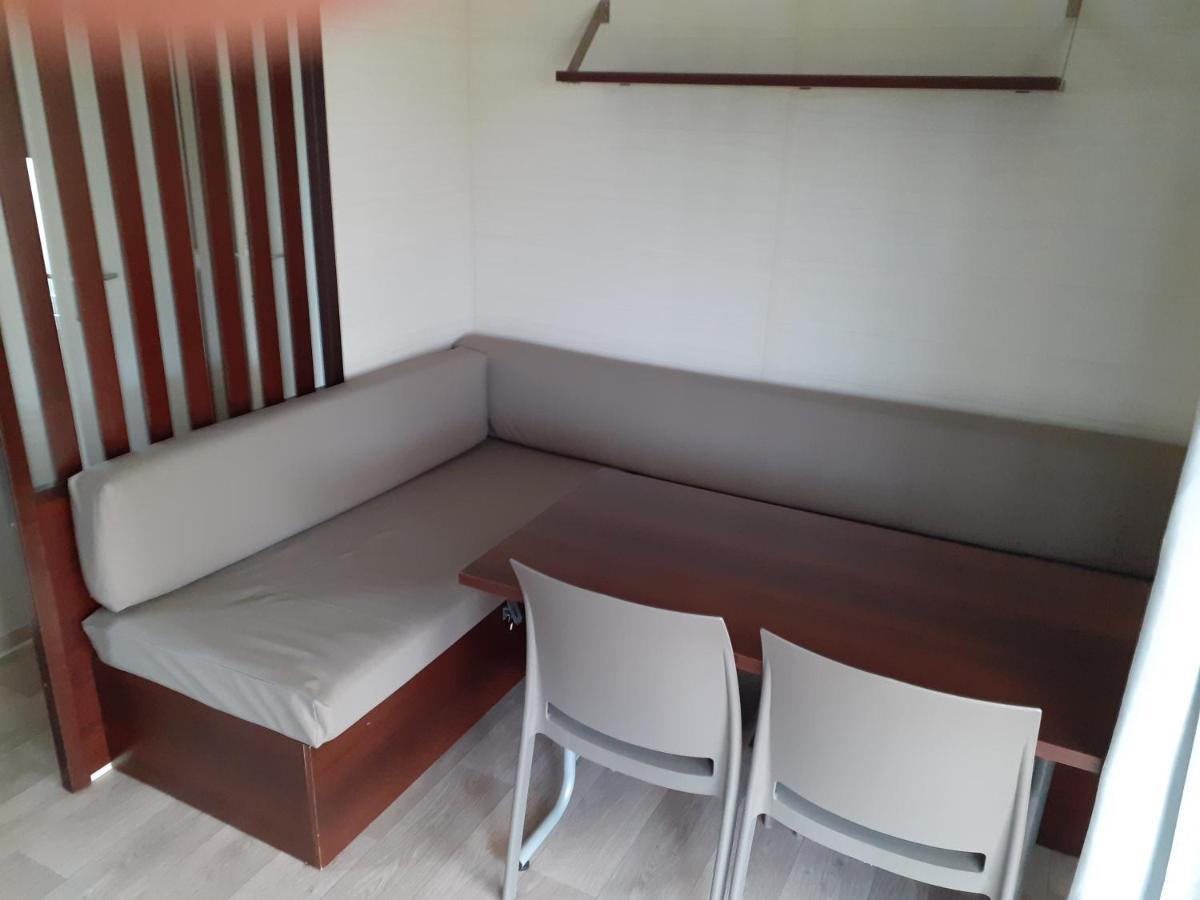 Mobilhome Agreable Sans Draps Ni Serviettes Port-la-Nouvelle Εξωτερικό φωτογραφία